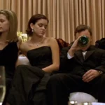 A student will do anything to become part of the "in-crowd" at the exclusive school with Minnie Driver and Alicia Silverstone
